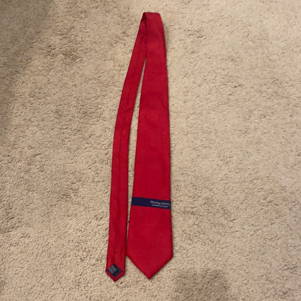 Meeting Street Men’s Red Paisley Tie New